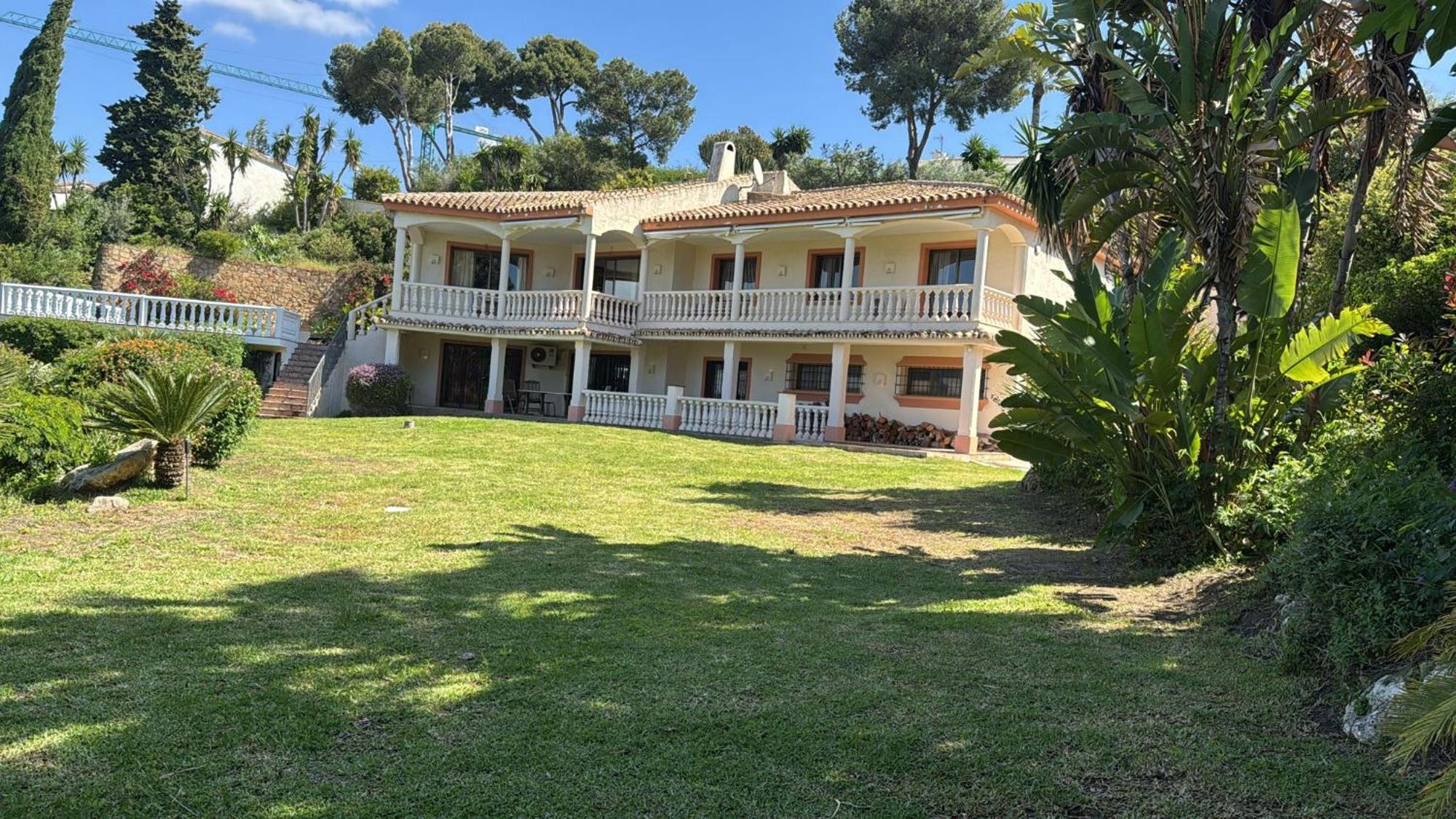 Grand Villa! With Golf & Sea View!!